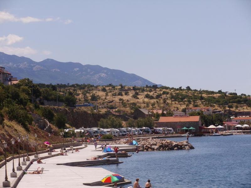 Mikola Appartement Senj  Buitenkant foto